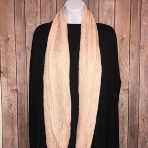 Infinity Scarf - Picture 1 of 2